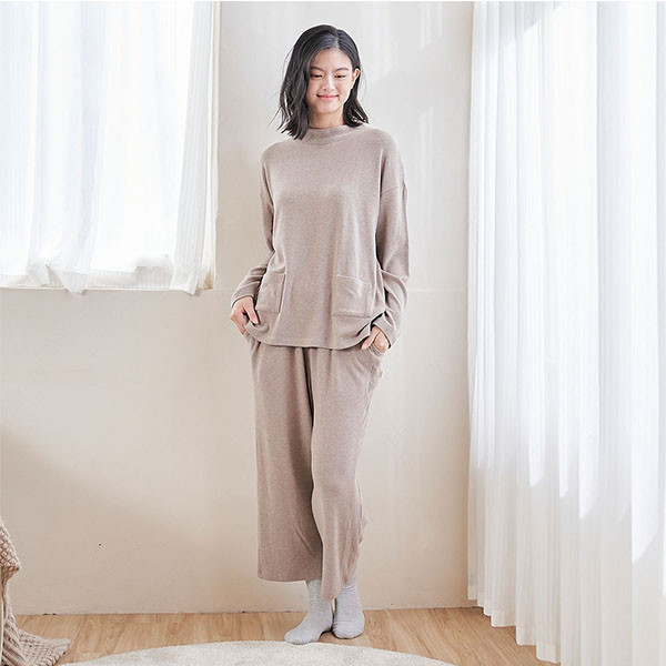 柔軟細緻羊絨半高領套裝-共2色