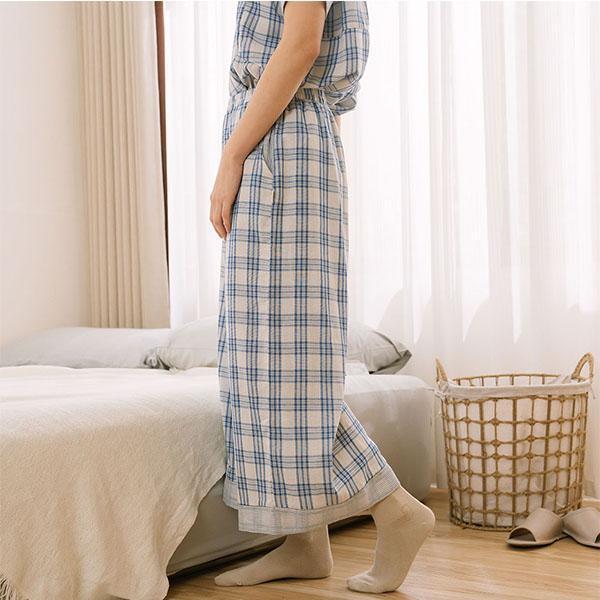 輕薄透氣格紋重紗寬褲-共2色 
