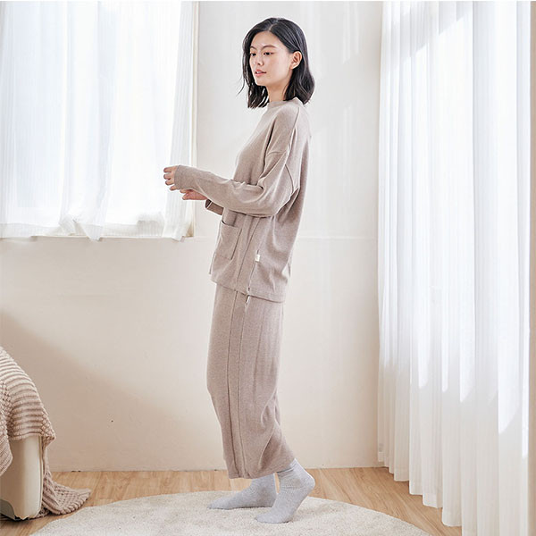 柔軟細緻羊絨半高領套裝-共2色