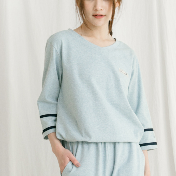 MIT有機棉小刺蝟V領七分袖居家服上衣-共4色 家居服,舒適,刺繡,台灣設計,台灣製造,文青,文創設計,刺蝟,居家良品