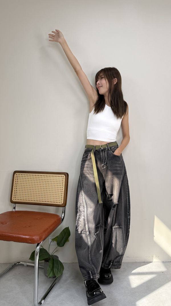 個性刷破彎刀褲 