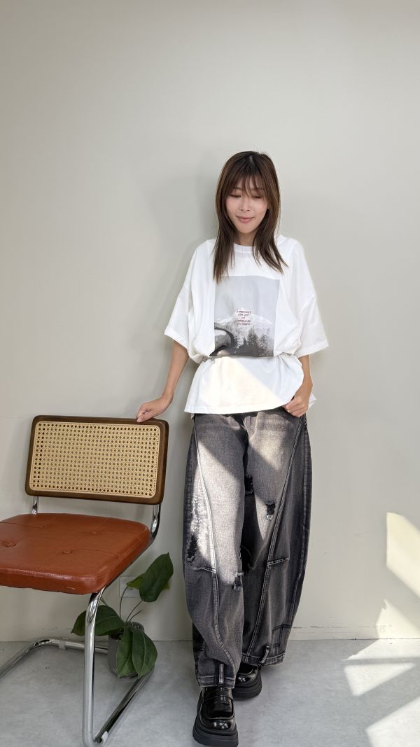 個性刷破彎刀褲 