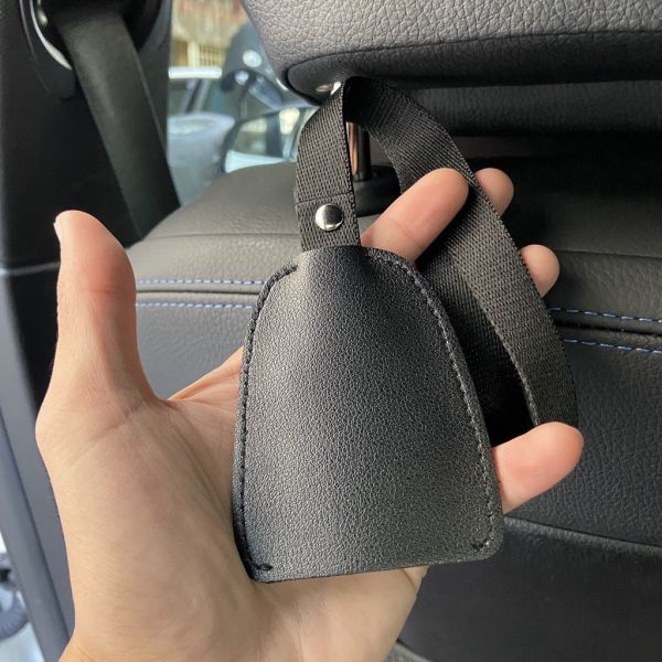 車用隱藏掛鉤｜椅背收納鉤 汽車掛勾 多功能收納 耐重15kg 鋁合金皮革座椅掛鉤 汽車掛鉤, 車用掛鉤, 隱藏式掛鉤, 椅背掛鉤, 汽車收納, 車內收納神器, 車用收納, 車用掛勾推薦, 頭枕掛鉤, 耐重掛鉤, 鋁合金掛鉤, 車用隱藏掛勾, 收納掛鉤, 汽車椅背收納