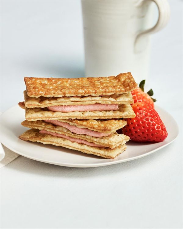 （4月團限定）（春季口味）銀座松屋 Mille-Feuille高級千層派 法式千層酥 銀座松屋限定,Mille-Feuille,高級千層派,公關禮品,書本禮盒,兔瑪星日本選物店,法式千層酥