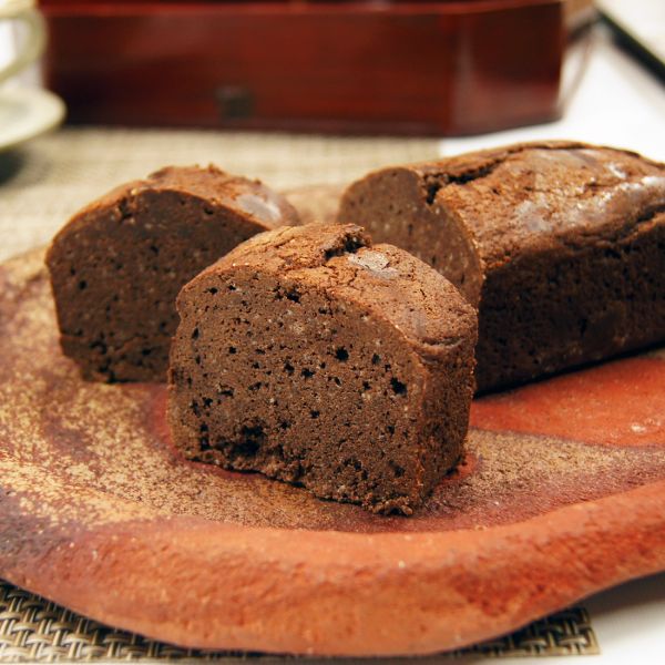 【3月限定】足立音衛門 季節限定 巧克力磅蛋糕 情人節限定 足立音衛門,巧克力磅蛋糕,情人節限定,兔瑪星日本選物店