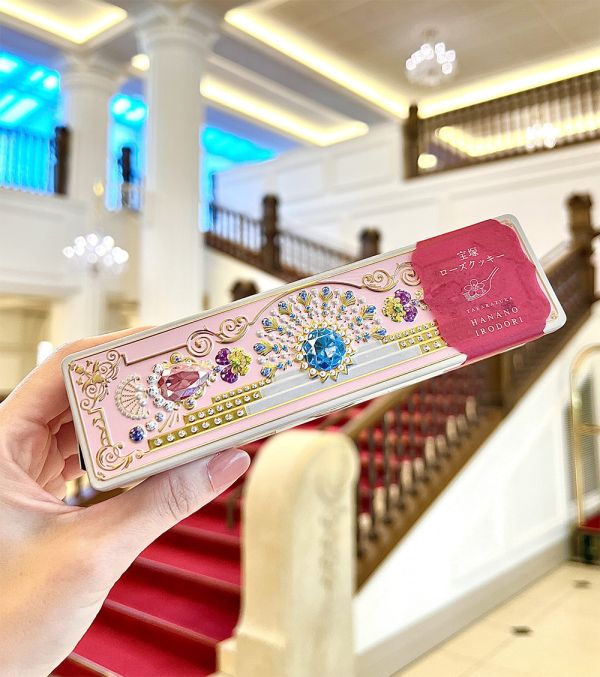 粉盒玫瑰餅乾 MAGNOLIA 宝塚三色堇 小花餅乾 鑽石餅乾 寶石盒 伴手禮 美寶塚 MAGNOLIA,宝塚三色堇,小花餅乾,鑽石餅乾,紅寶石盒,伴手禮,美寶塚,兔瑪星日本選物店