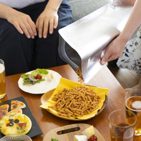 （1kg業務用）Pasta snack 炸螺旋義大利麵 三州總本舖 蝦大蒜 鹽味 蝦鹽 黑胡椒 玉米濃湯 Pasta,snack,炸螺旋義大利麵,三州總本舖,蝦大蒜,鹽味,蝦鹽,黑胡椒,玉米濃湯,兔瑪星日本選物店