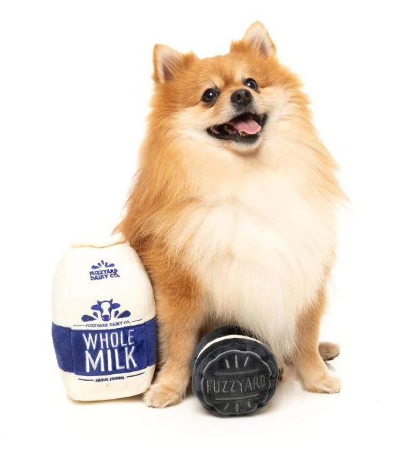 【FuzzYard】Milk & Cookie 2PK 牛奶與餅乾 2入組｜澳洲設計 耐咬耐玩發聲玩具 可機洗 Fuzzyard,歪歪腸,牛奶狗玩具,餅乾狗玩具,狗狗玩具,狗狗耐咬玩具,發聲狗玩具,啾啾玩具,肉造型狗玩具,狗狗互動玩具,狗狗放電玩具,狗狗紓壓玩具,寵物療癒玩具,小型犬玩具推薦,寵物陪伴玩具