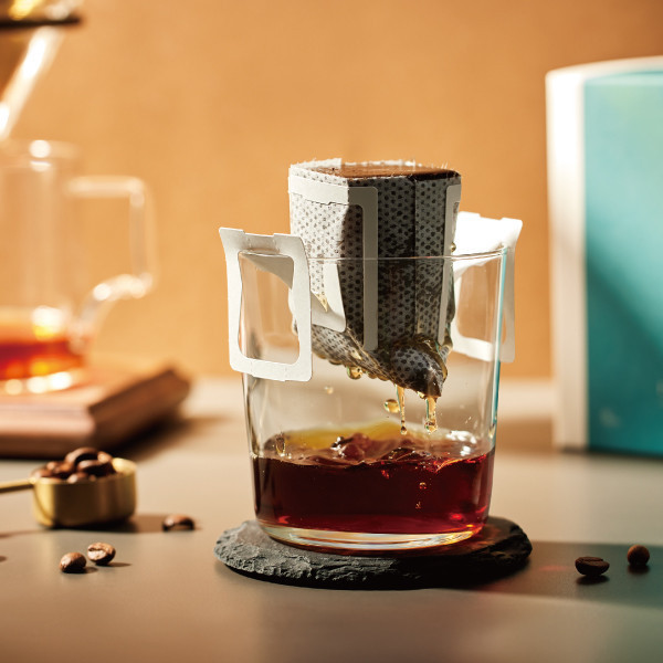 豐原禮遇咖啡禮盒（鳳梨酥12入+黃金曼巴6入） 