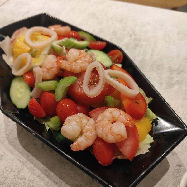 海鮮蝦仁花枝沙拉盤 
