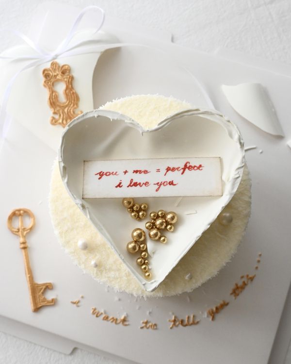 暖心「敲敲」話 造型蛋糕 清人節蛋糕 送女生 女生蛋糕 愛心 敲敲蛋糕 驚喜球