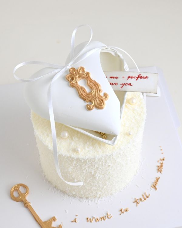 暖心「敲敲」話 造型蛋糕 清人節蛋糕 送女生 女生蛋糕 愛心 敲敲蛋糕 驚喜球