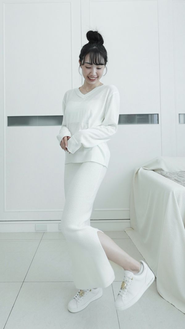 (現貨)韓國製-經典百搭羊毛長裙（白） 