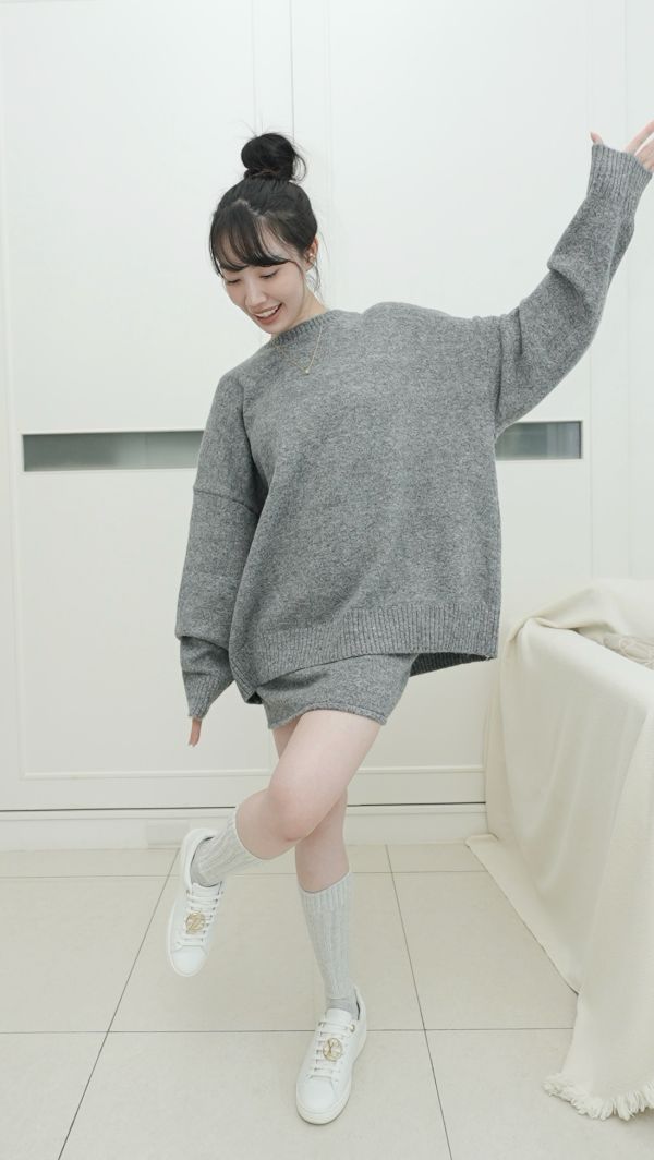 (現貨)韓國製-舒服羊毛褲裙套裝（灰） 