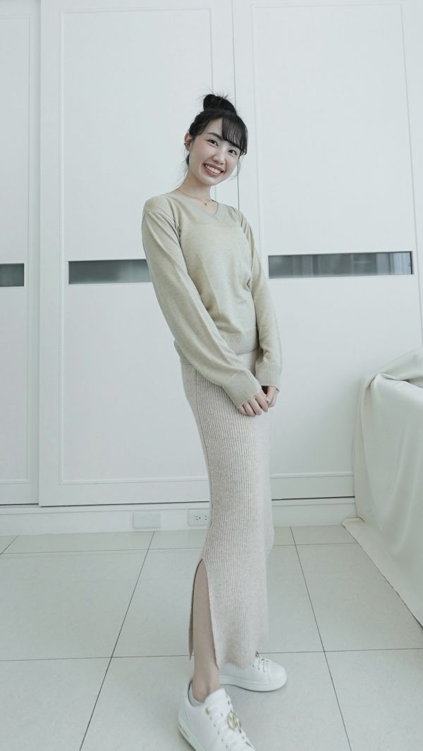 (現貨)韓國製-經典百搭羊毛長裙（淡奶茶） 