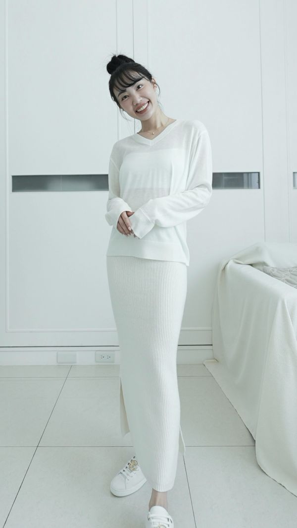 韓國製-絲綢羊毛優雅V領針織上衣（白） 