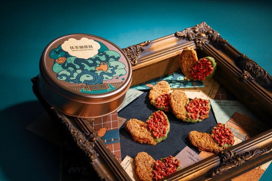 百年大樟樹｜抹茶蝴蝶酥｜綠色系 鐵盒裝 古農莊文物館,巧克力蝴蝶酥,抹茶蝴蝶酥,鐵盒裝,台中十大伴手禮,太平名產,台中三大名產,太平名產,蝴蝶酥禮盒