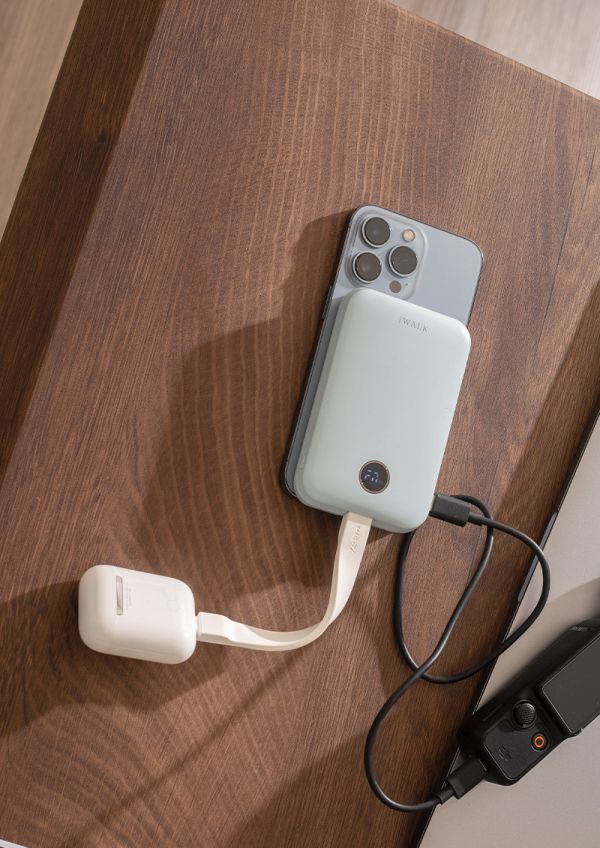 iWALK MAGO磁吸帶線行動電源．多入優惠 