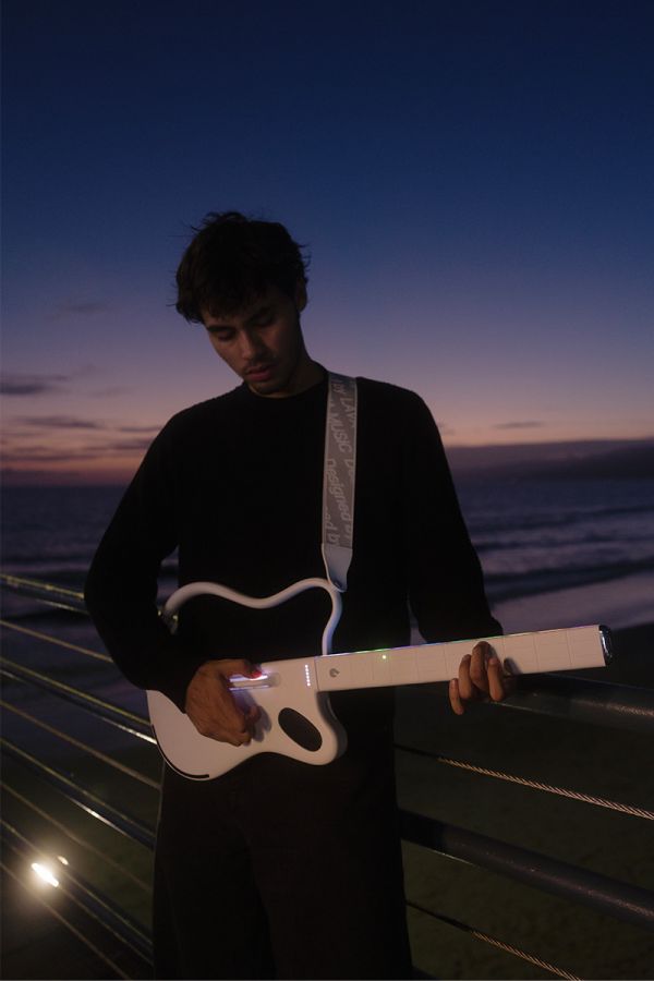 LAVA GENIE 無弦吉他 