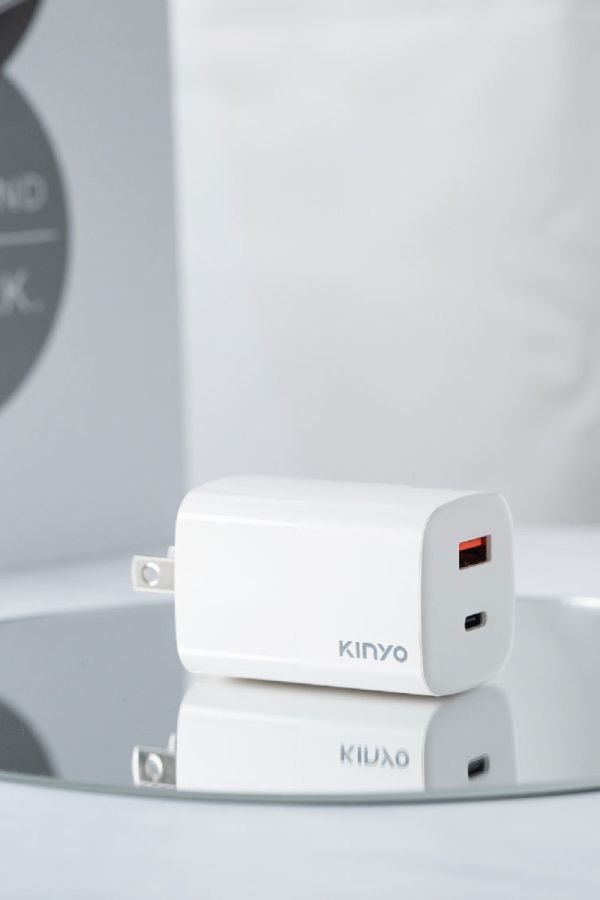 KINYO 氮化鎵雙孔PD充電器65W 
