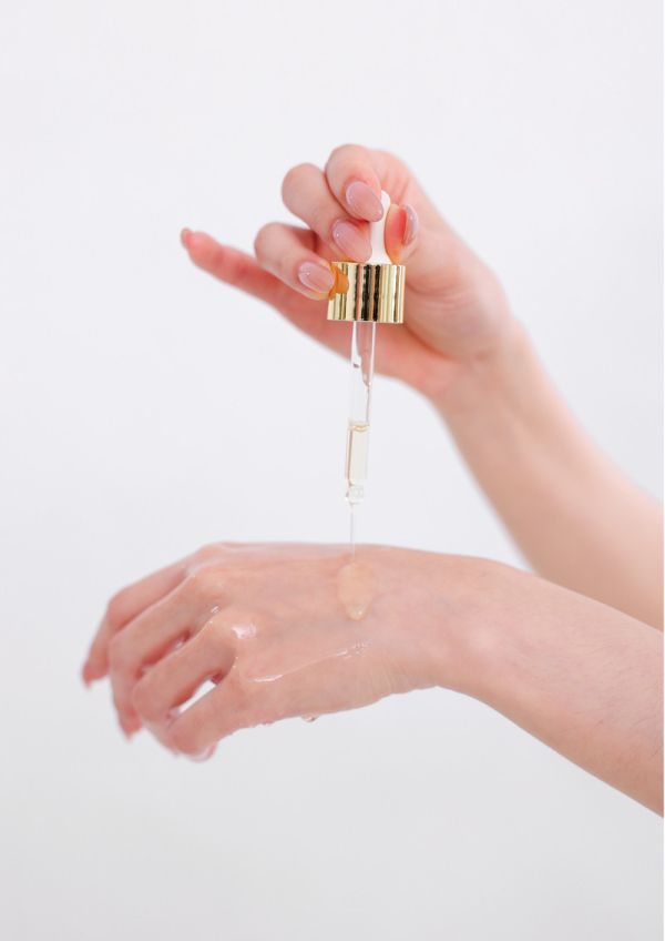 LiliHo梨梨荷 超逆齡養膚精華油 