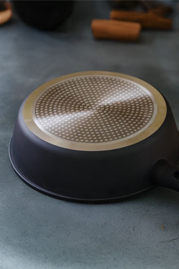 LMG 黑曜石極耐磨深炒鍋附蓋30cm 