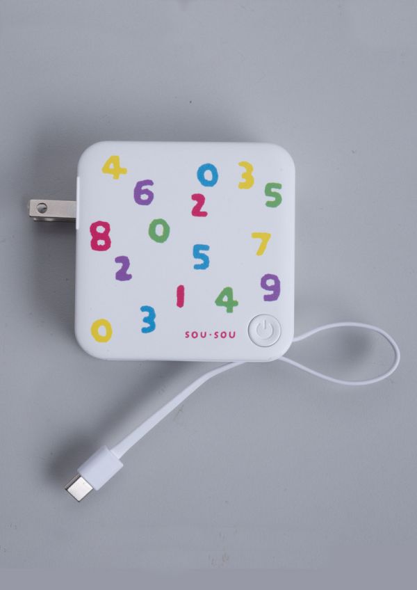 SOU．SOU十數昆 AC插座自帶線三輸出數顯快充行動電源 