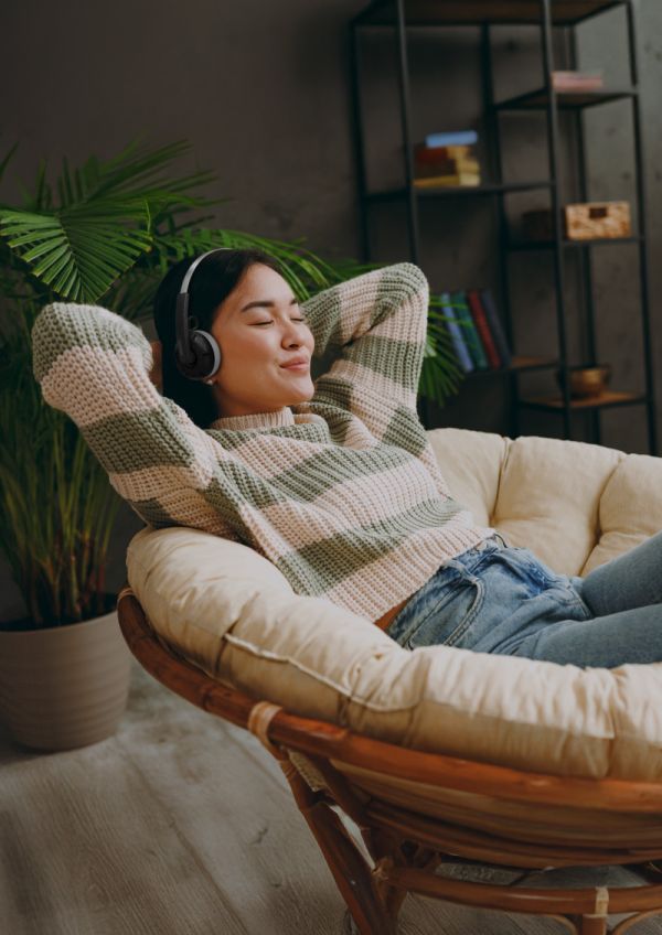 PHILIPS 百年紀念半開放頭戴式藍牙耳機 