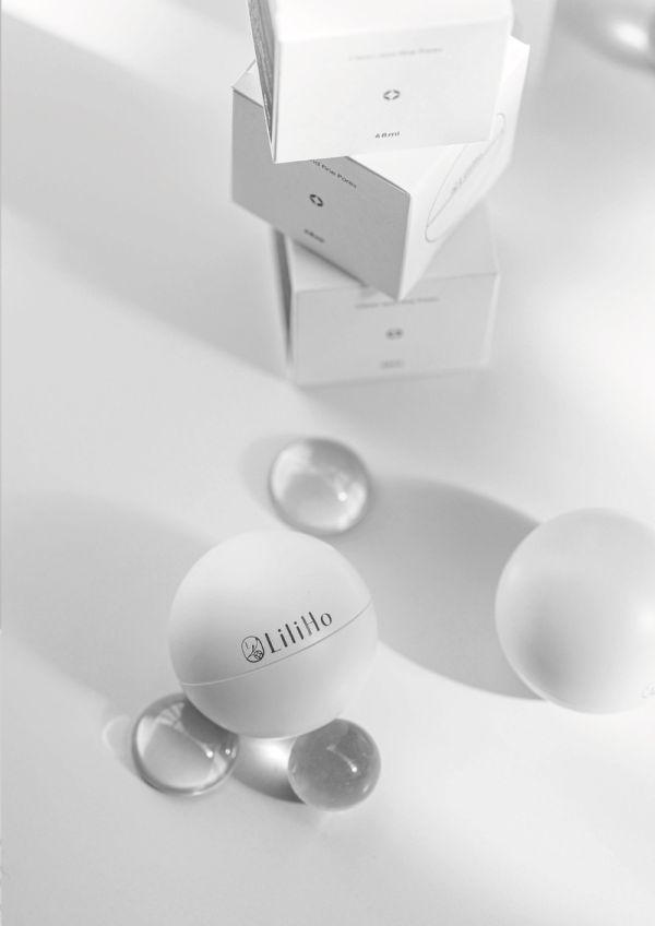 LiliHo梨梨荷 超無瑕高嶺土黑泥膜 