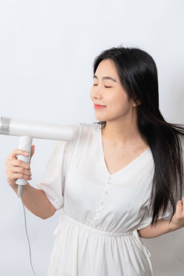 KINYO 全球電壓摺疊無刷吹風機 