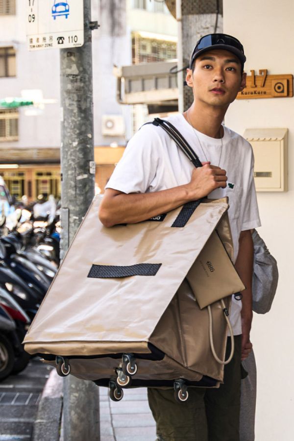 ＋886極野家 豆鯊包L號．贈同色凹豆包 