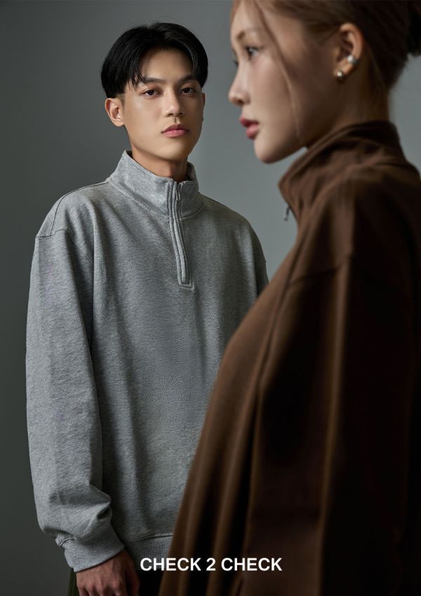 半拉鍊立領大學T 