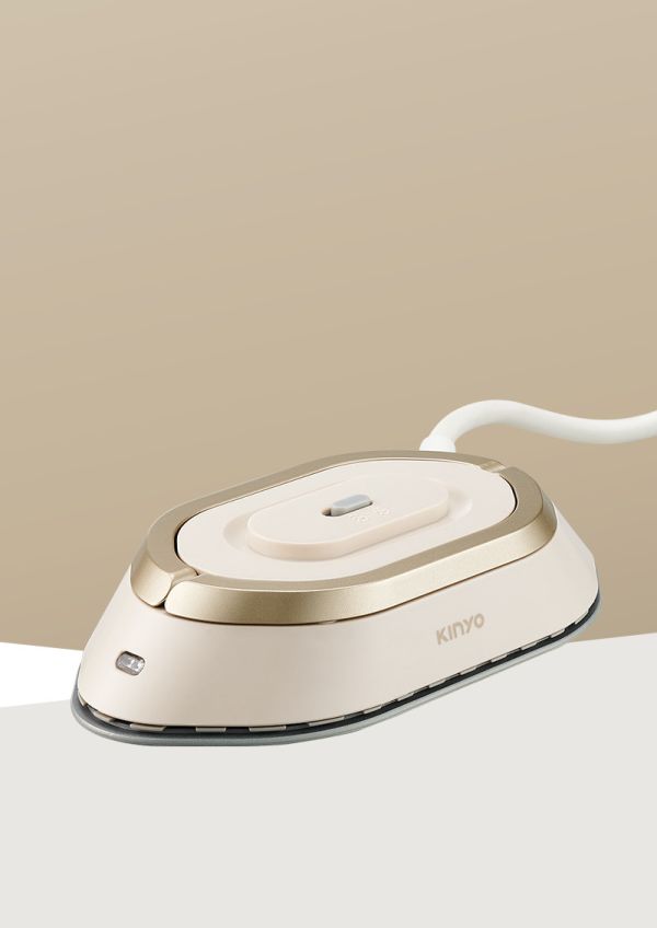 KINYO 寬電壓迷你熨斗 