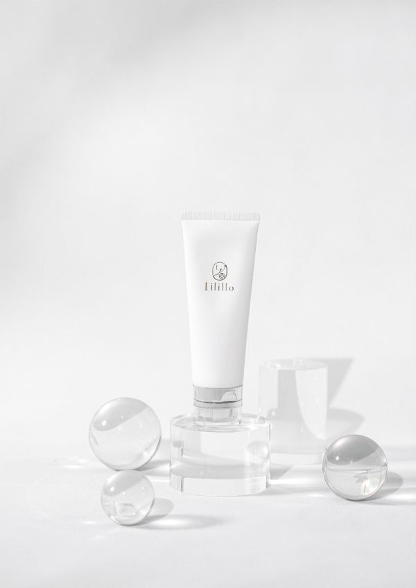 LiliHo梨梨荷 超植萃水感潔顏霜 