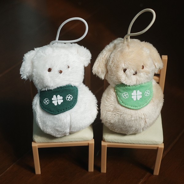 四葉白白 