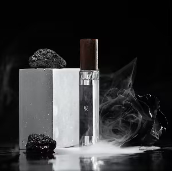 綻-淡香精10ML 木質花香水、辛香玫瑰、無性別香氣、療癒花香、東方木香、乳香香水推薦、情緒轉化香氛、靜心香氛、失落香水、重生氣味