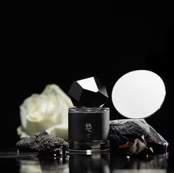 悠-淡香精30ML 草本茶香水、金銀花香氛、檸檬樹香氣、輕盈香氛推薦、無性別香氛、日常清新香、草本療癒、清爽情緒香、茶香氣息、水仙花香水