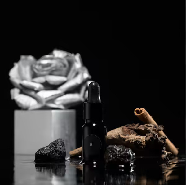 涅-精油10ML 煙草香氛、無性別香水、療癒木質調、香料香氛、居家安定香氣、佛系香氣、廣藿香、雪松香水、琥珀香調、沉穩香水推薦