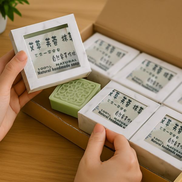 三合一手工平安皂 三合一草本皂, 平安香皂, 艾草手工皂, 芙蓉香皂, 抹草香皂, 草本手工皂, 天然冷製香皂, 無添加香皂, 敏感肌香皂推薦, 草本潔淨香皂, 自然皂手作坊