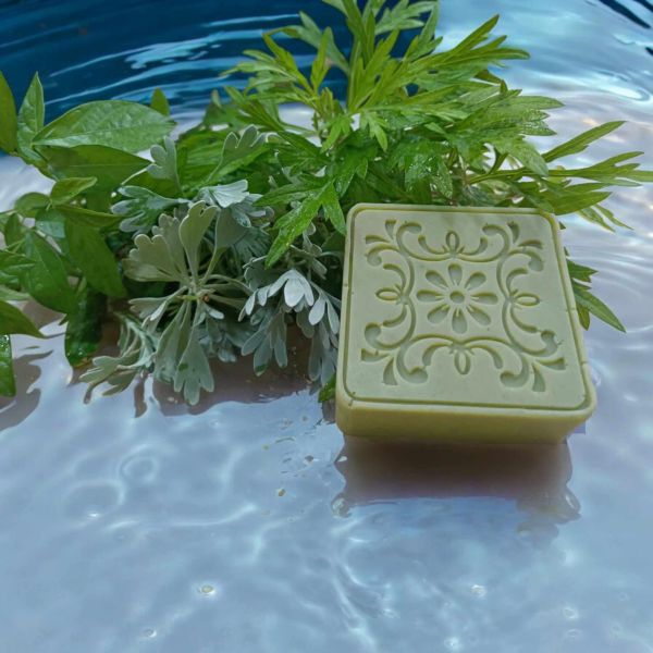 三合一手工平安皂 三合一草本皂, 平安香皂, 艾草手工皂, 芙蓉香皂, 抹草香皂, 草本手工皂, 天然冷製香皂, 無添加香皂, 敏感肌香皂推薦, 草本潔淨香皂, 自然皂手作坊