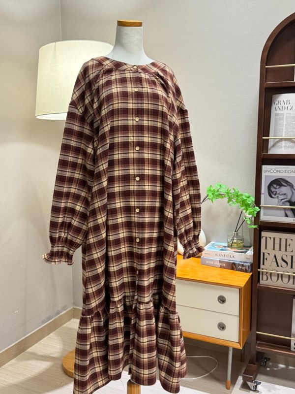 小紅莓格紋長洋裝 