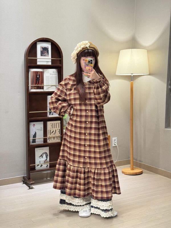 小紅莓格紋長洋裝 