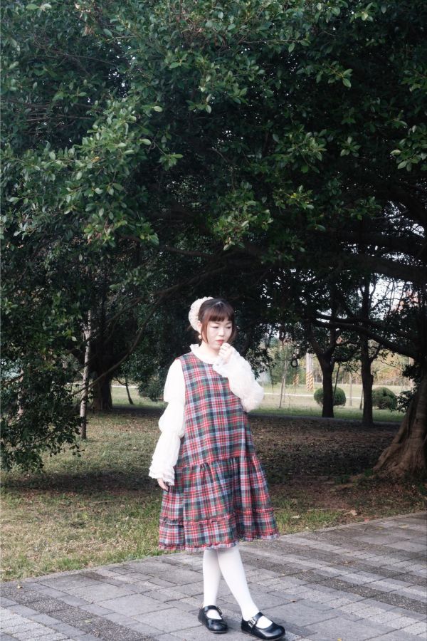 冬日森林背心洋裝 