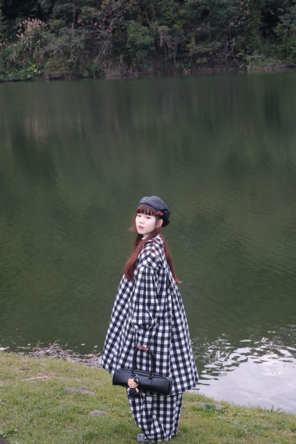 《少女屋中之夢》羊毛娃娃領格紋斗篷套裝 