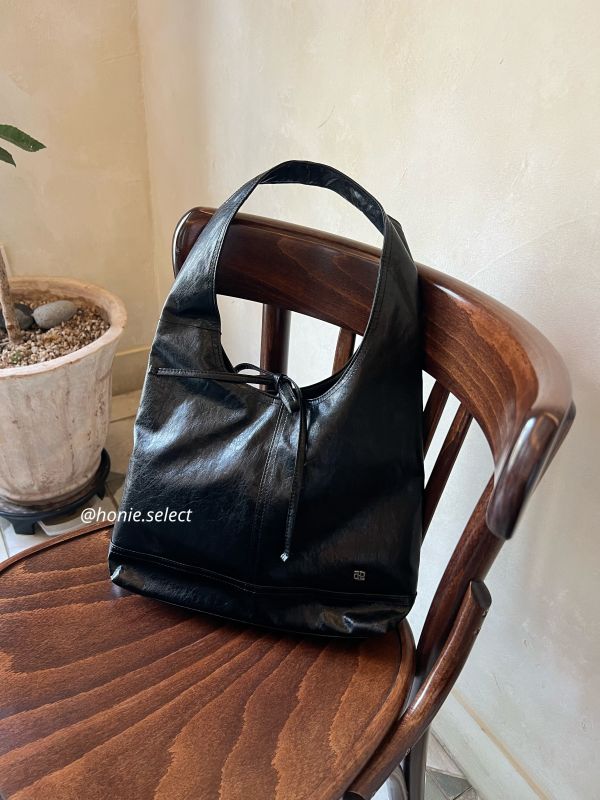 Depound爆款Hobo托特包 