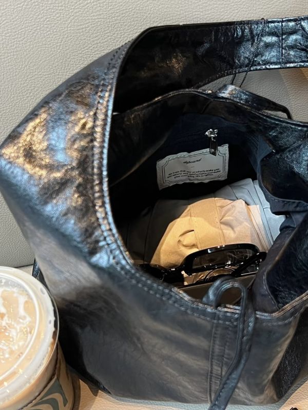 Depound爆款Hobo托特包 