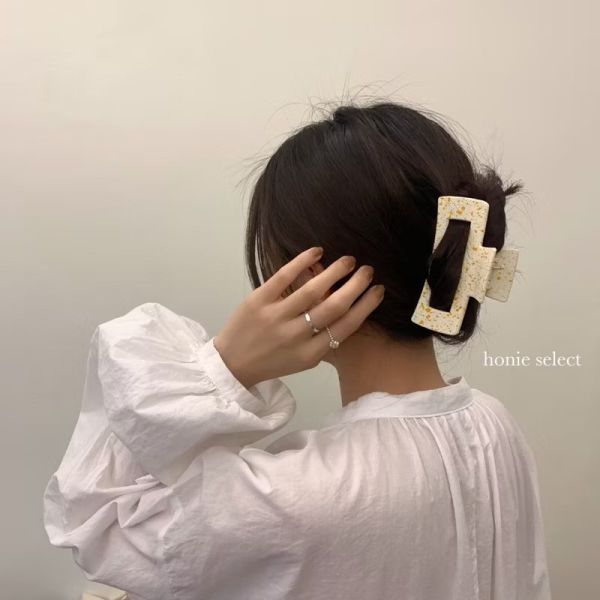 韓國 NYUNYU 抓夾 韓系鯊魚夾 