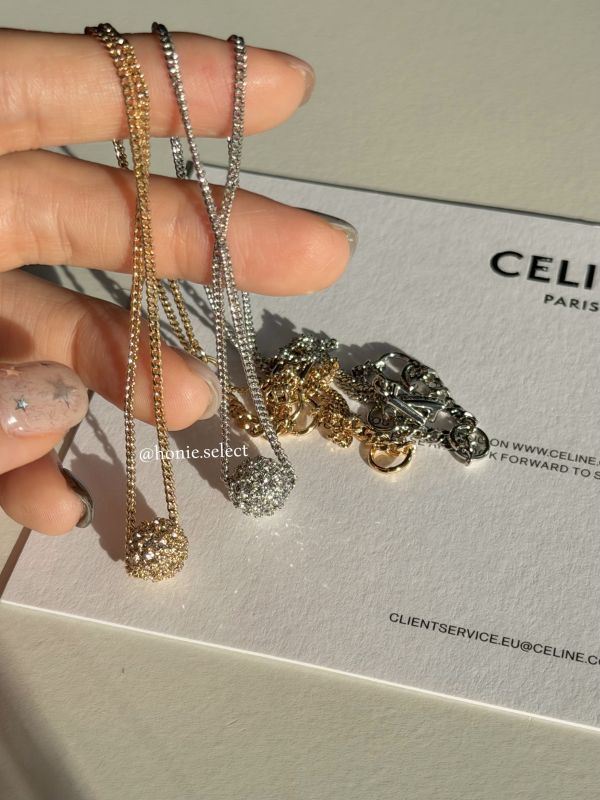 GIVENCHY 紀梵希許願球項鍊 美國年末限時特價 