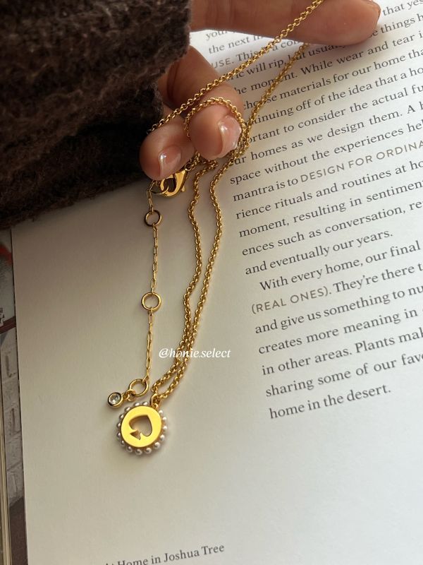 Kate Spade 新款鏤空珍珠邊圓形黑桃項鍊 