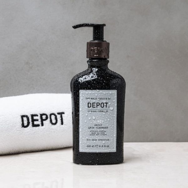 DEPOT no.801 活性碳潔膚凝露 